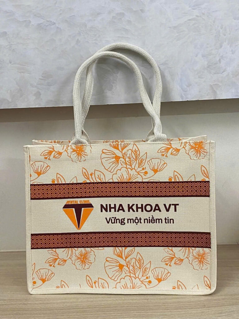 tui vai in logo cho doanh nghiep